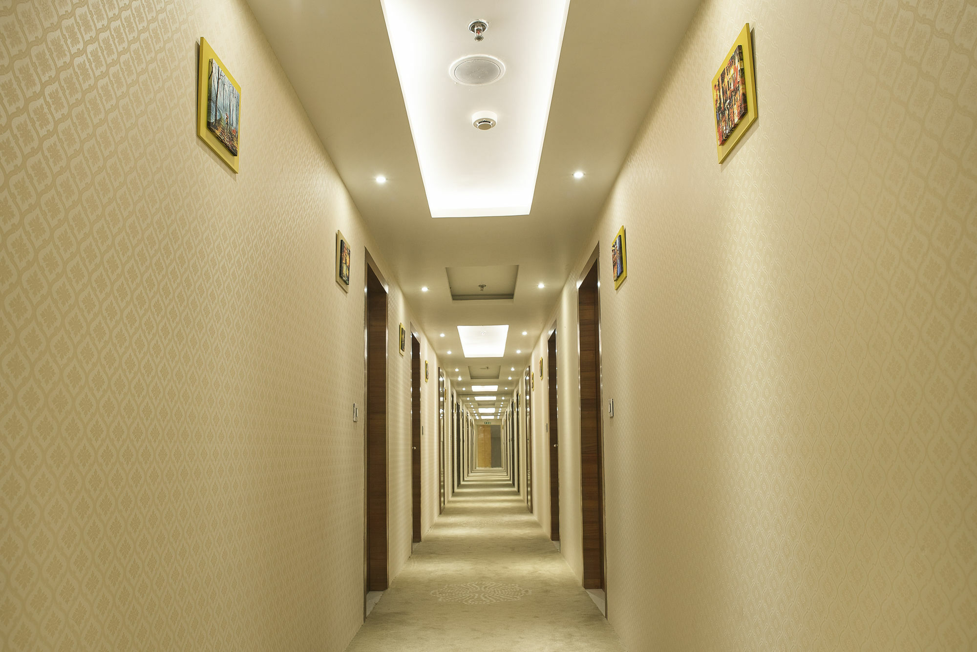 Kyriad Hotel Jaipur By Othpl Esterno foto